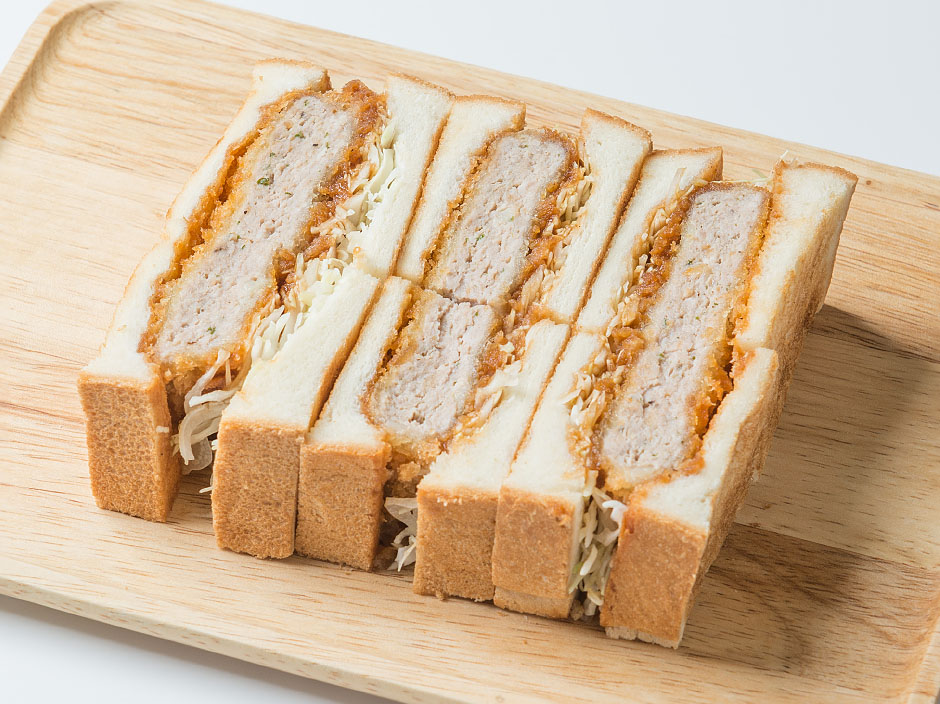 手ごねかつサンド(写真)